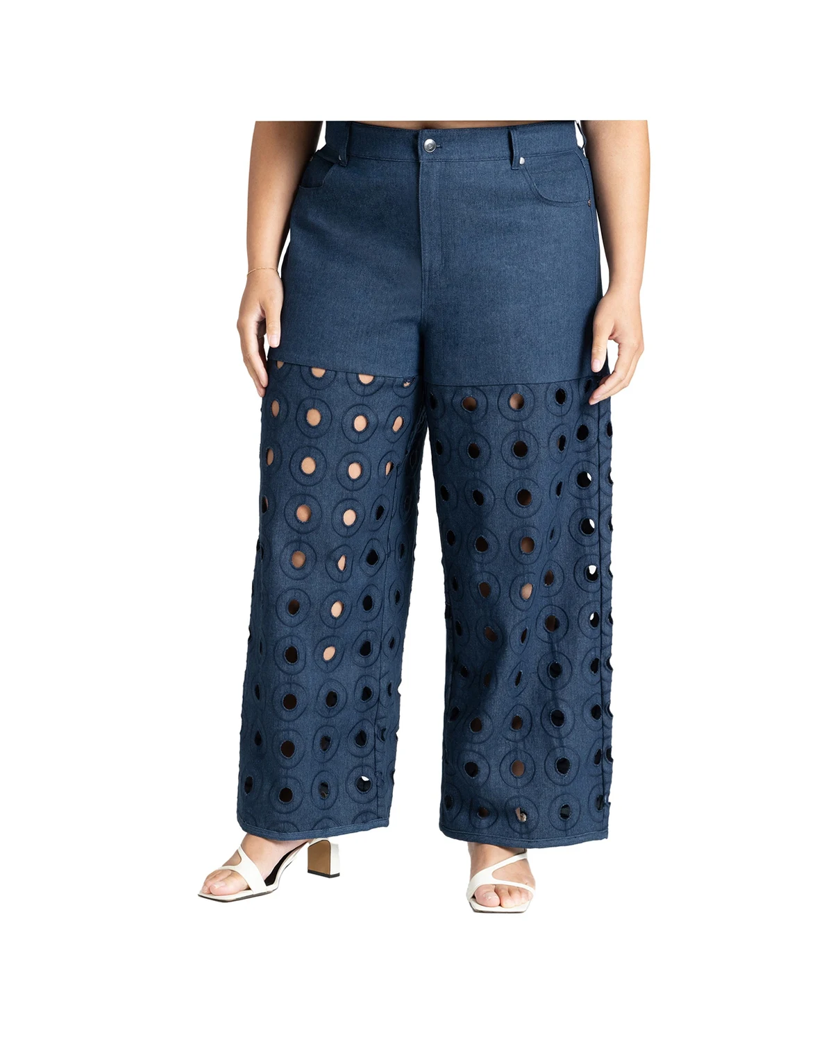 Women's Plus Size Circular Cutout Denim Pant