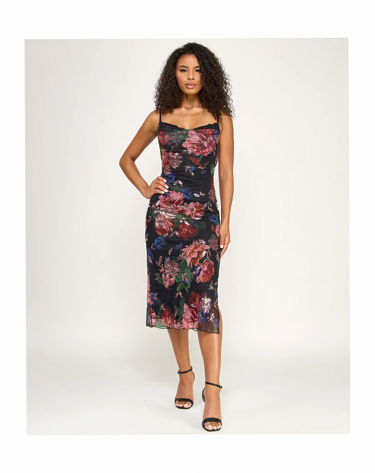 Juniors' Sweetheart Neck Sequin Mesh Dress