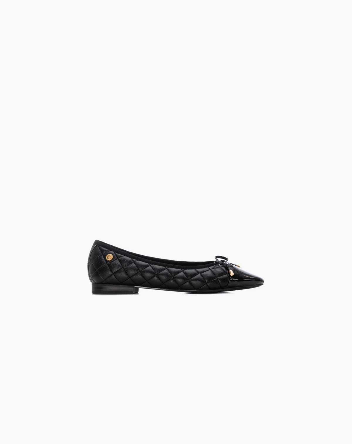 Women's Casual Cap Toe Ballet Flats By XTI