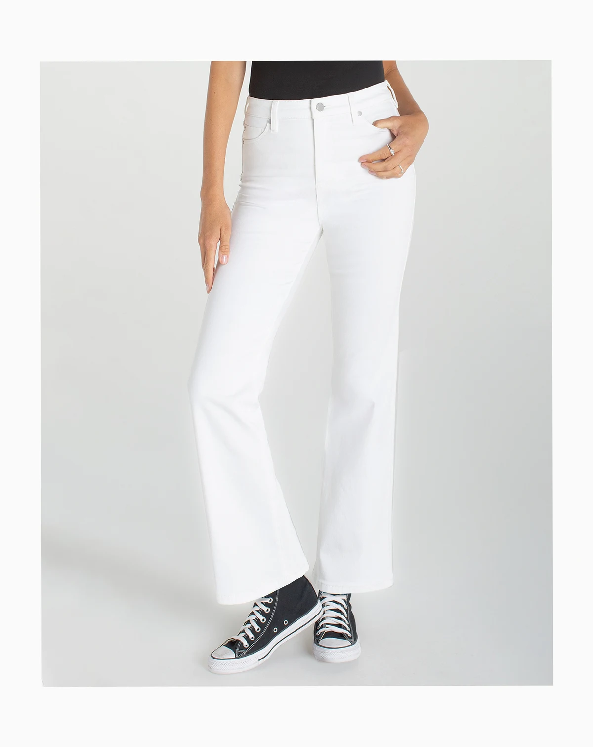 Women's High Rise Lucy Bootcut Jeans
