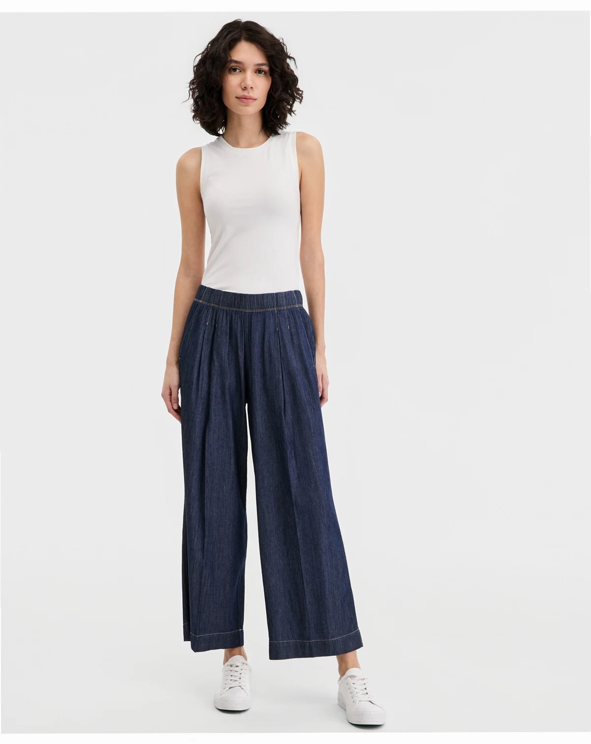 Jeans Women's Pleated-Waist Pants