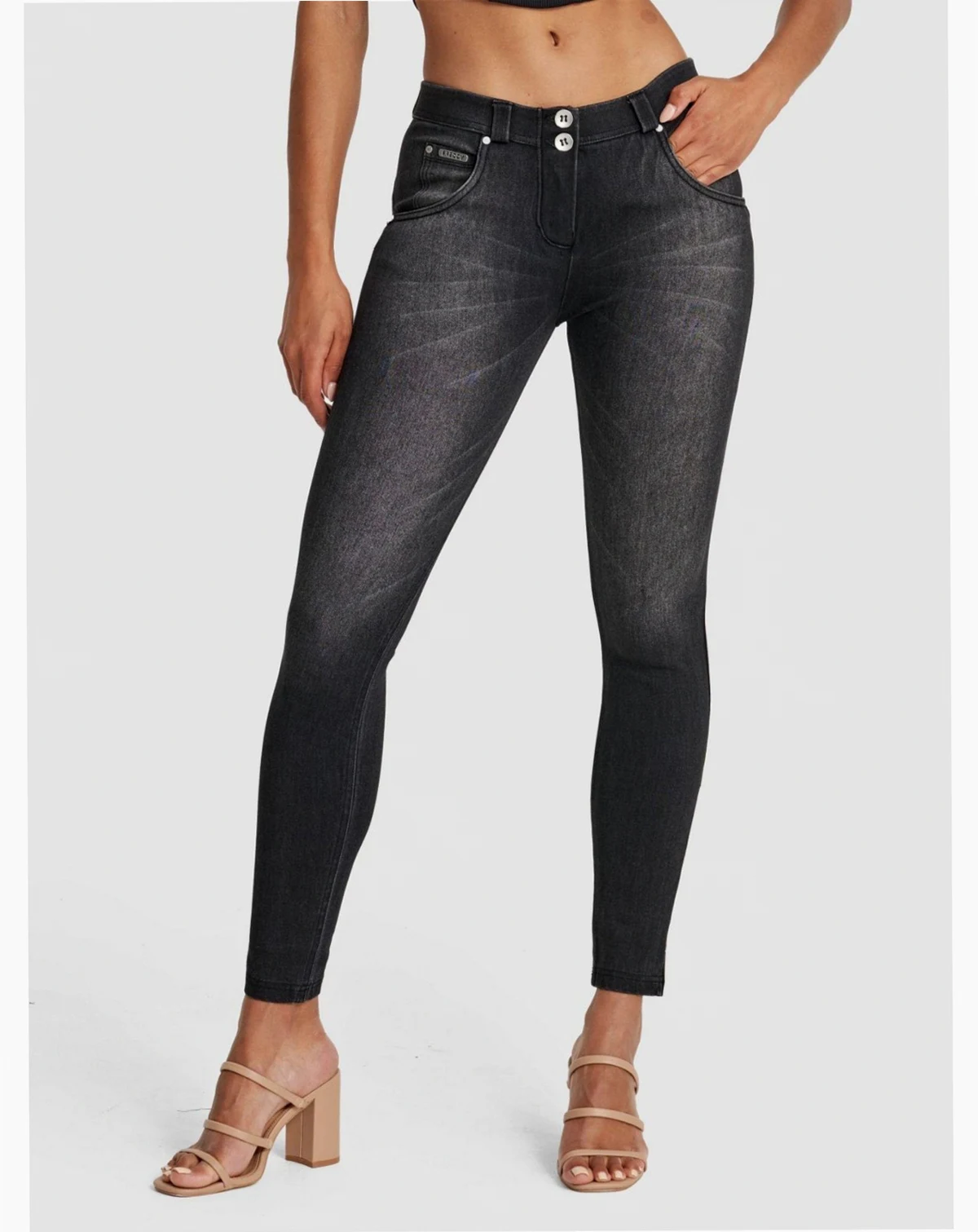 Women's Mid-Rise Snug Sculpting Skinny Jeans