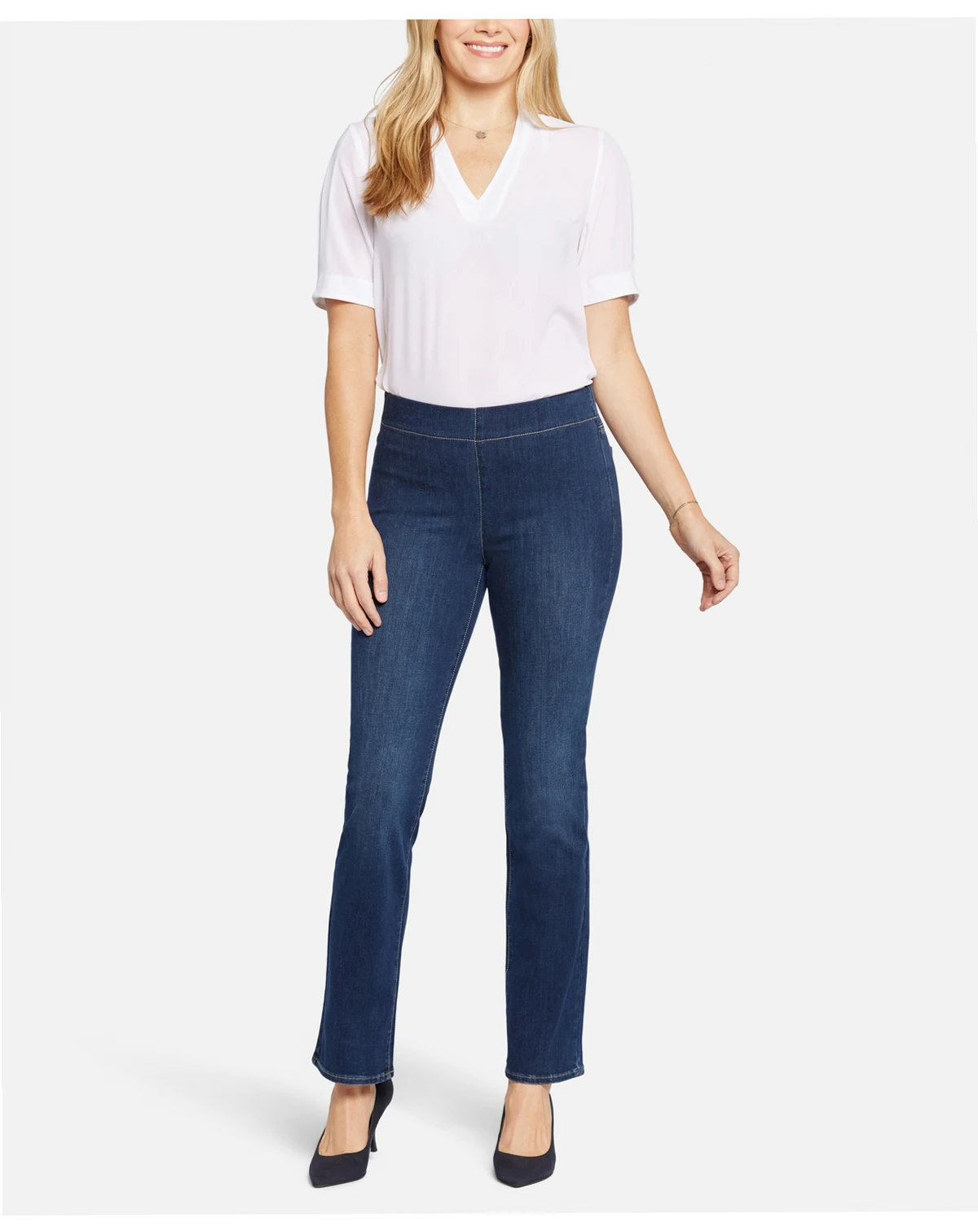 Women's Pull On Straight Jeans