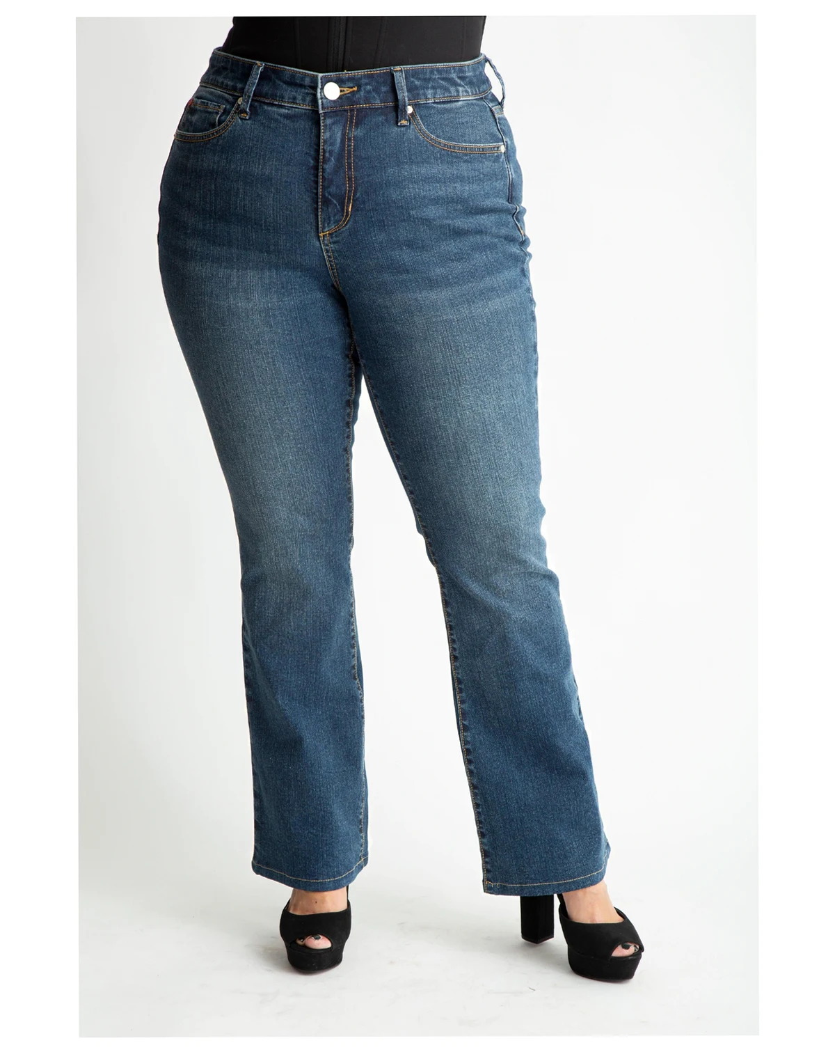 Plus Size Denim high rise bootcut in 32" inseam - Luna