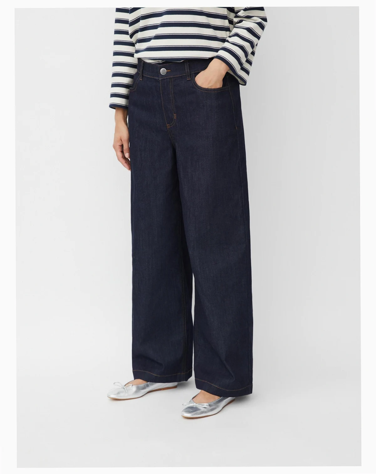 Women's Wide Leg Button Fastening Jeans