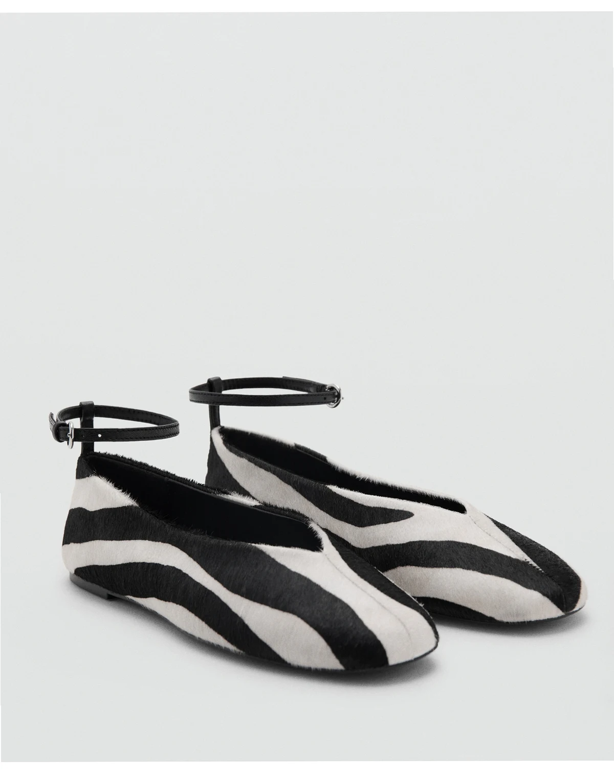 Women's Fur And Bracelet Strap Leather Shoes