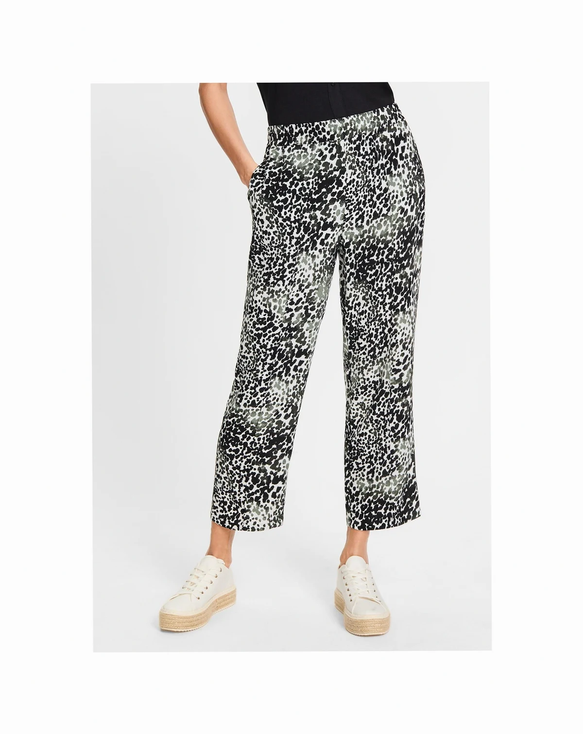 Women's Mona Fit Modern Animal Print Pant