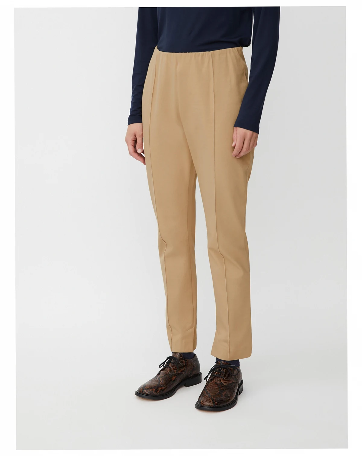 Women's MaPertonilla Cropped Pants