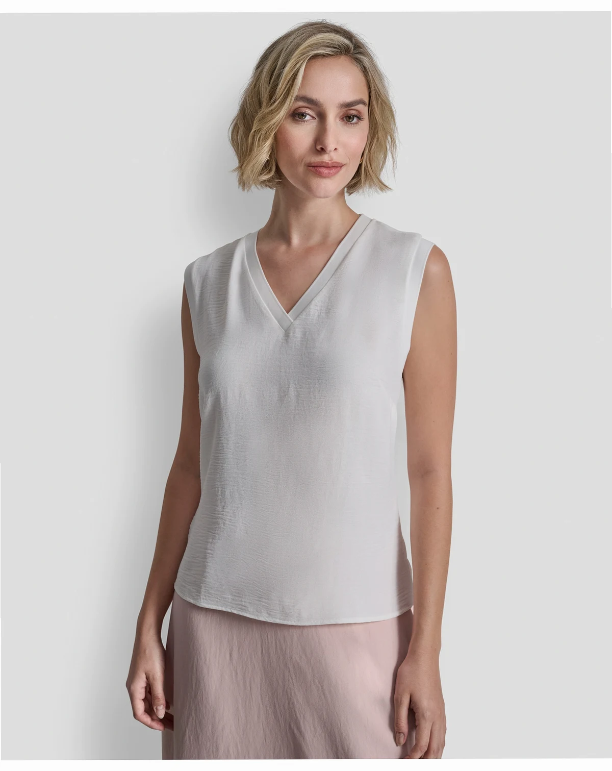 Women's V-neck Sleeveless Top