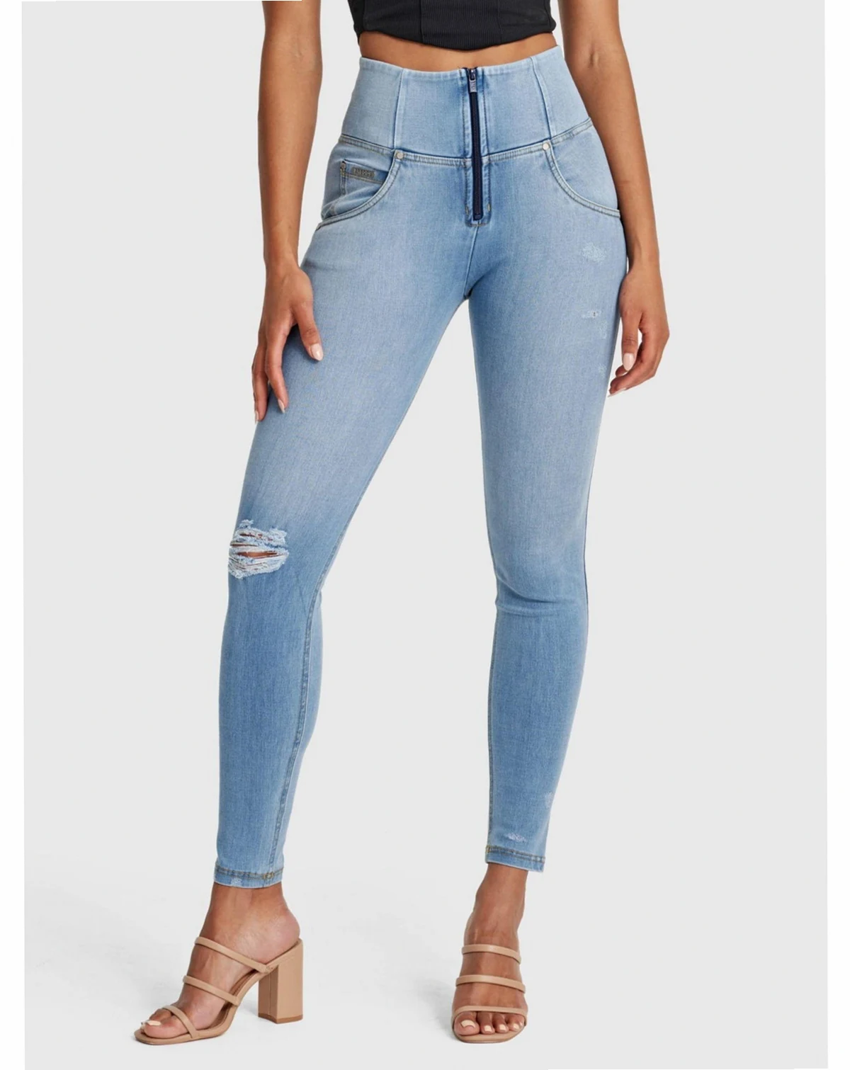 Women's Distressed High-Rise Sculpting Skinny Jeans