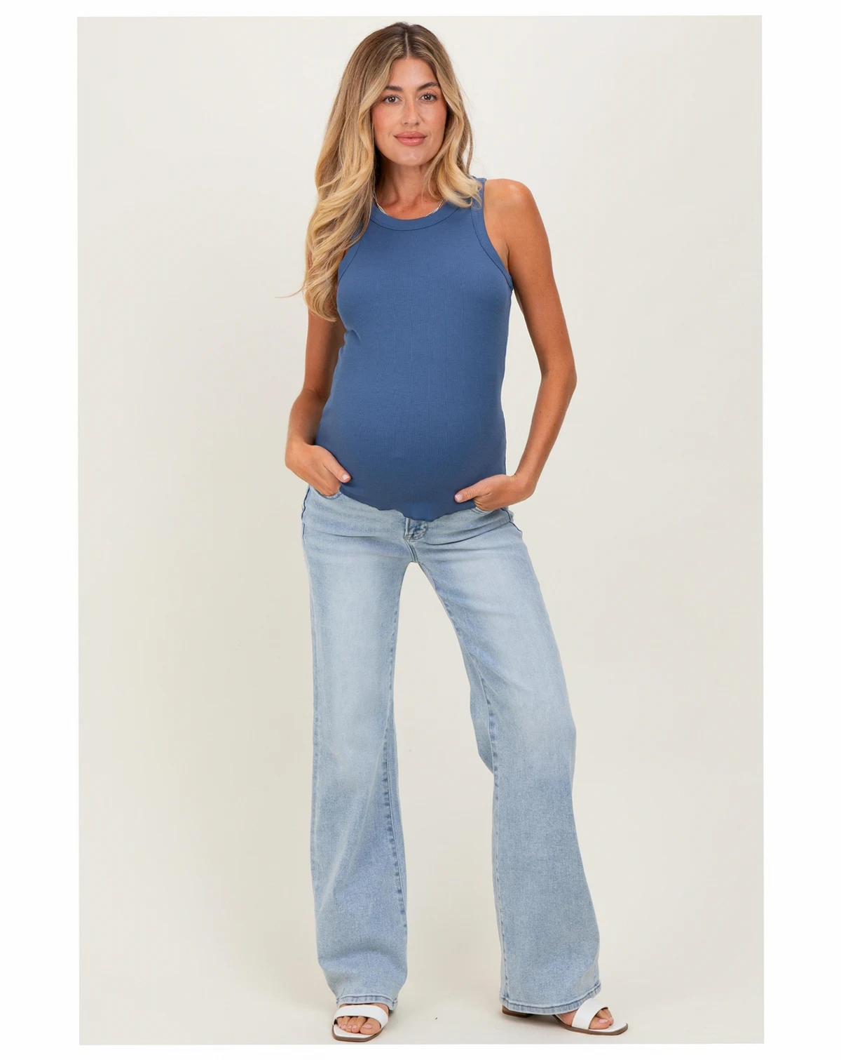Maternity Medium high Rise wide leg 90's Jeans