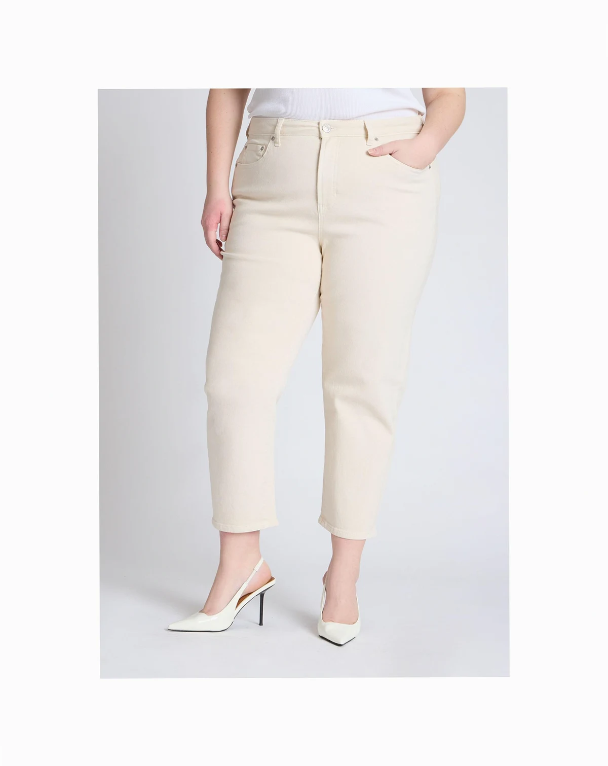 Women's Plus Size The Naomi Comfort Stretch Straight Crop Jean