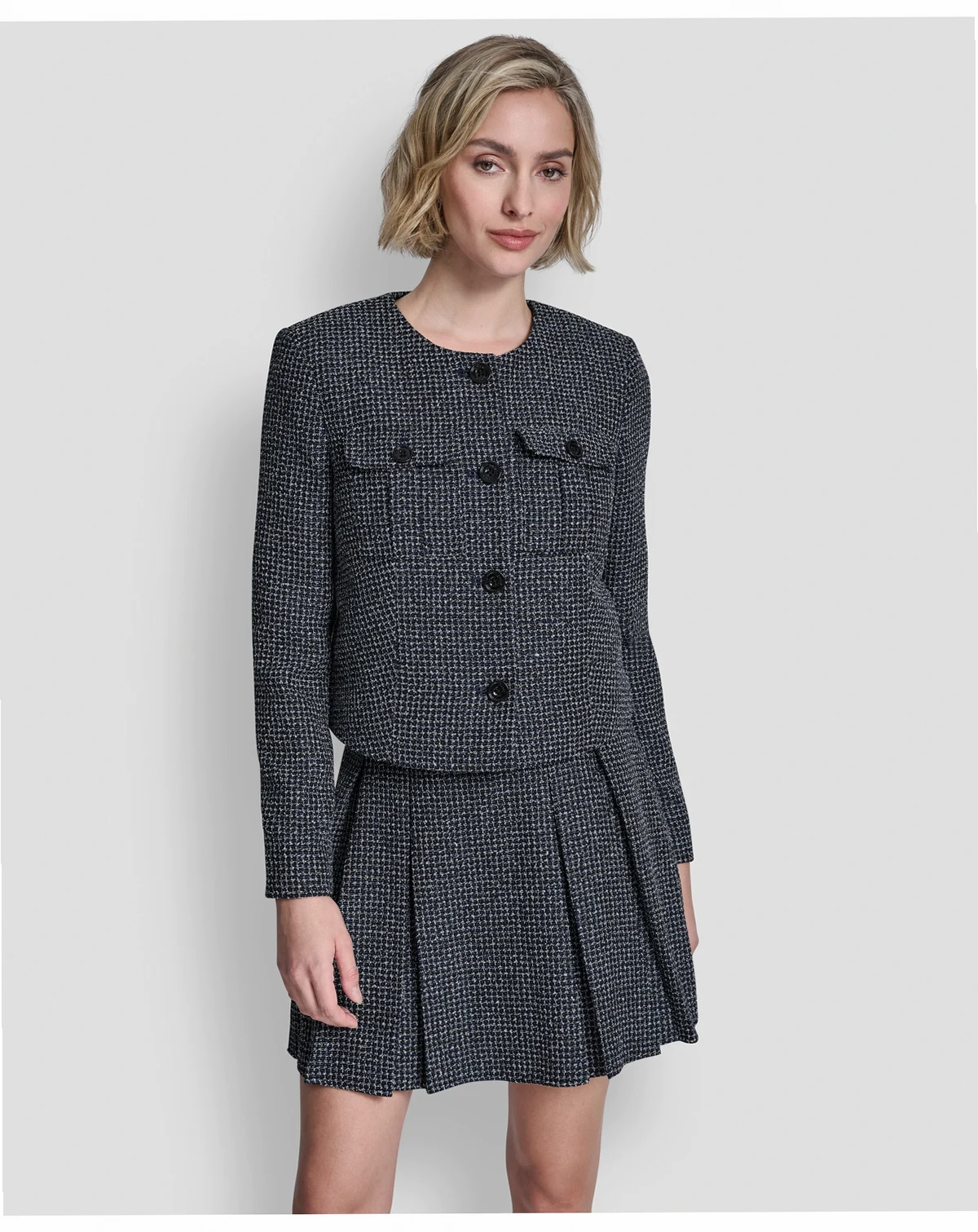 Women's Collarless Cropped 4-Button Jacket