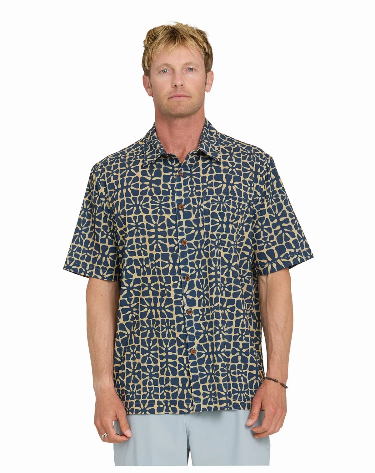 Quiksilver Men's Coral Sea Short-Sleeve Shirt