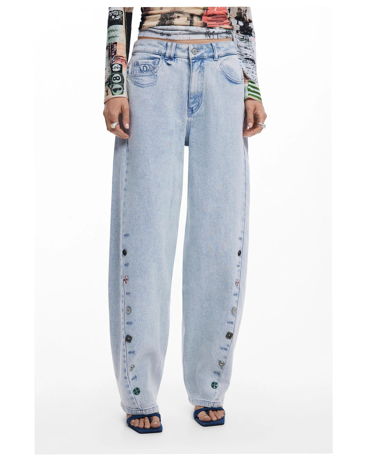Women's Jeans with buttons