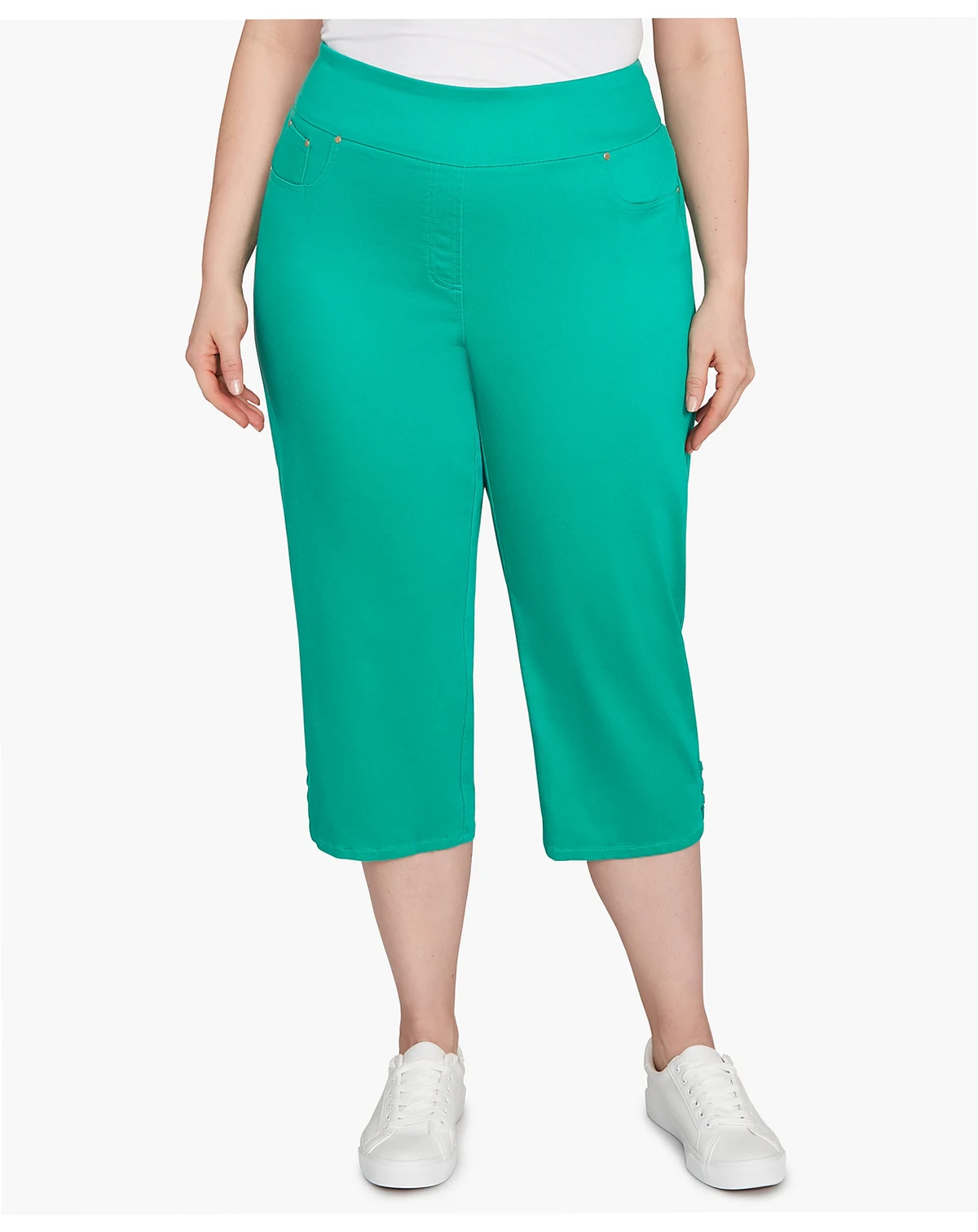 Plus Size Ladder Hem Soft Denim Capri Jeans