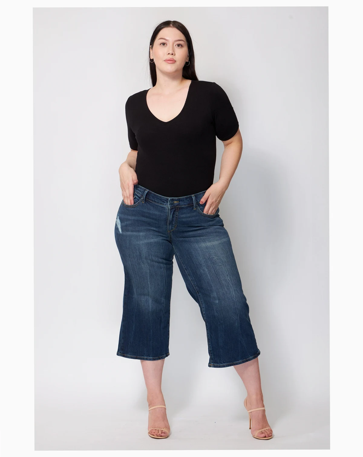 Plus Size Mid Rise Wide Leg Jeans