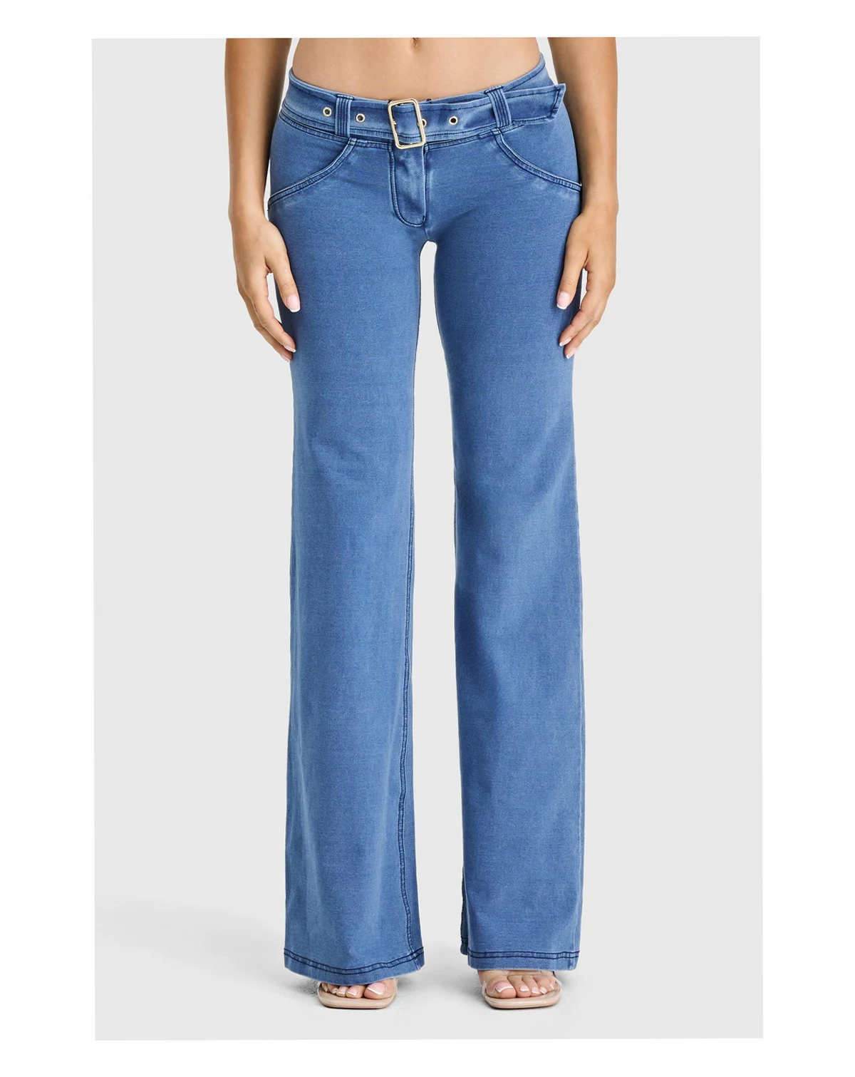 Women's Belted Low-Rise Sculpting Flare Jeans