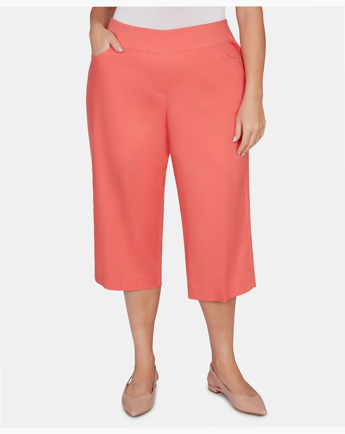 Plus Size Resort Living Smooth Waist Easy Pull- On Capri Pants