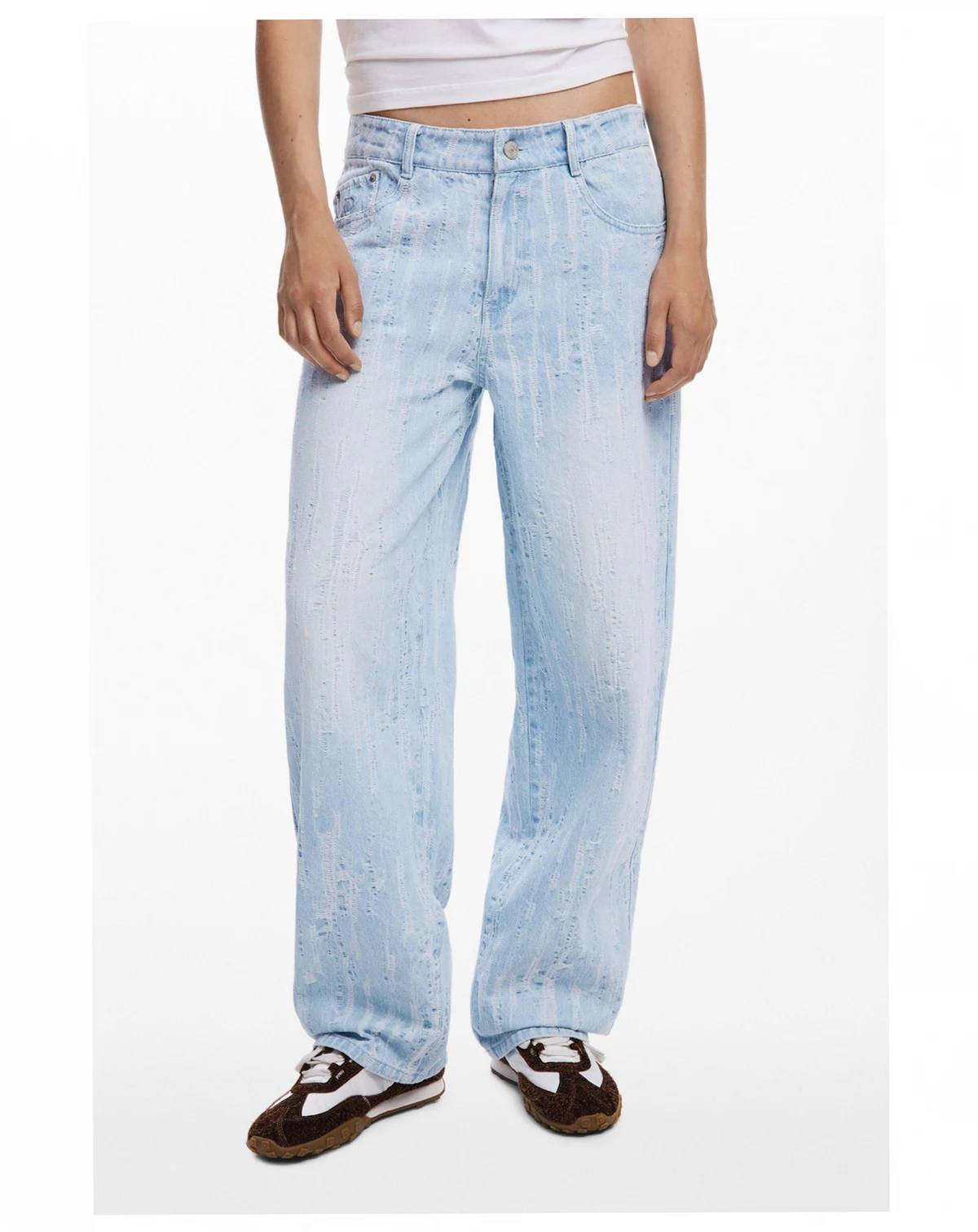 Women's Ripped effect jeans