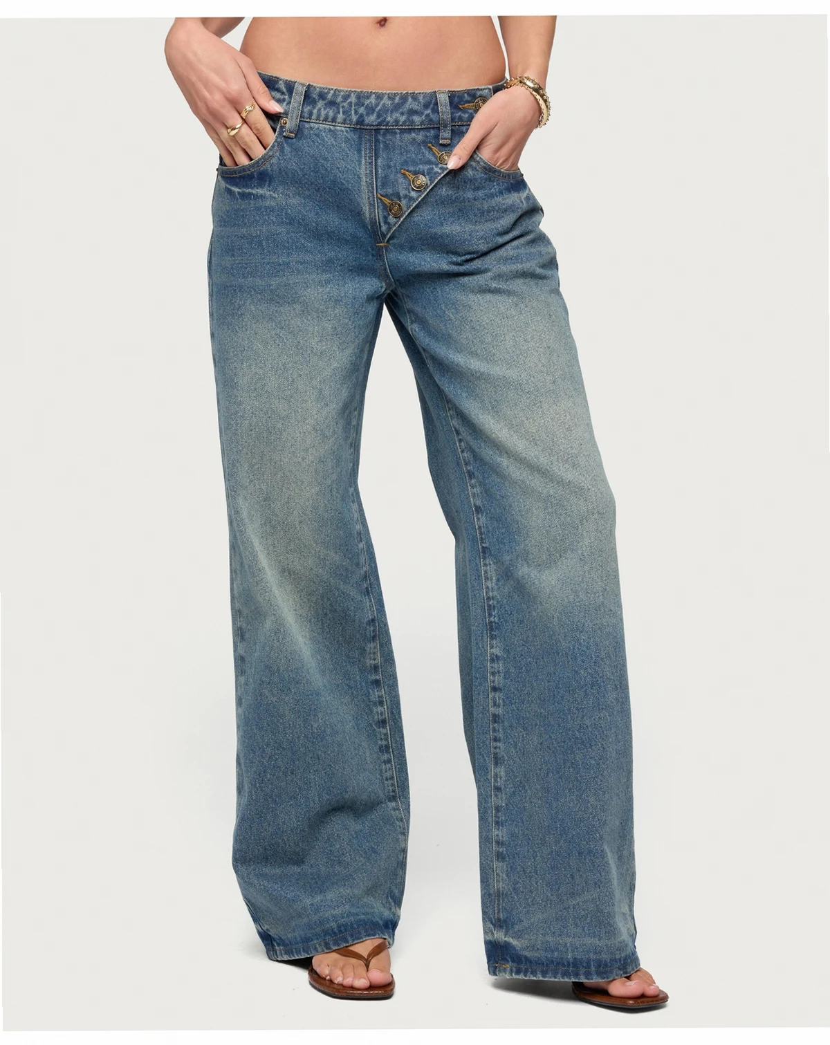 Women's Moxlan Slanted Button Low Rise Baggy Jeans