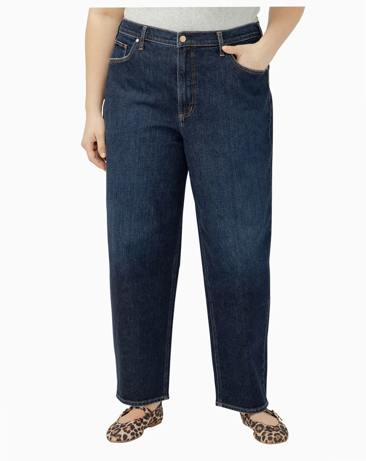 Plus Size High Rise Curved Slim Leg Jeans