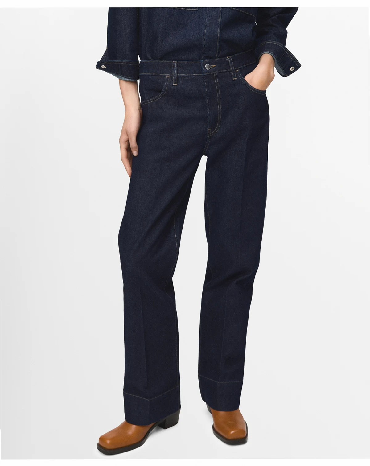 Women's Seam Detail Straight-Leg Jeans