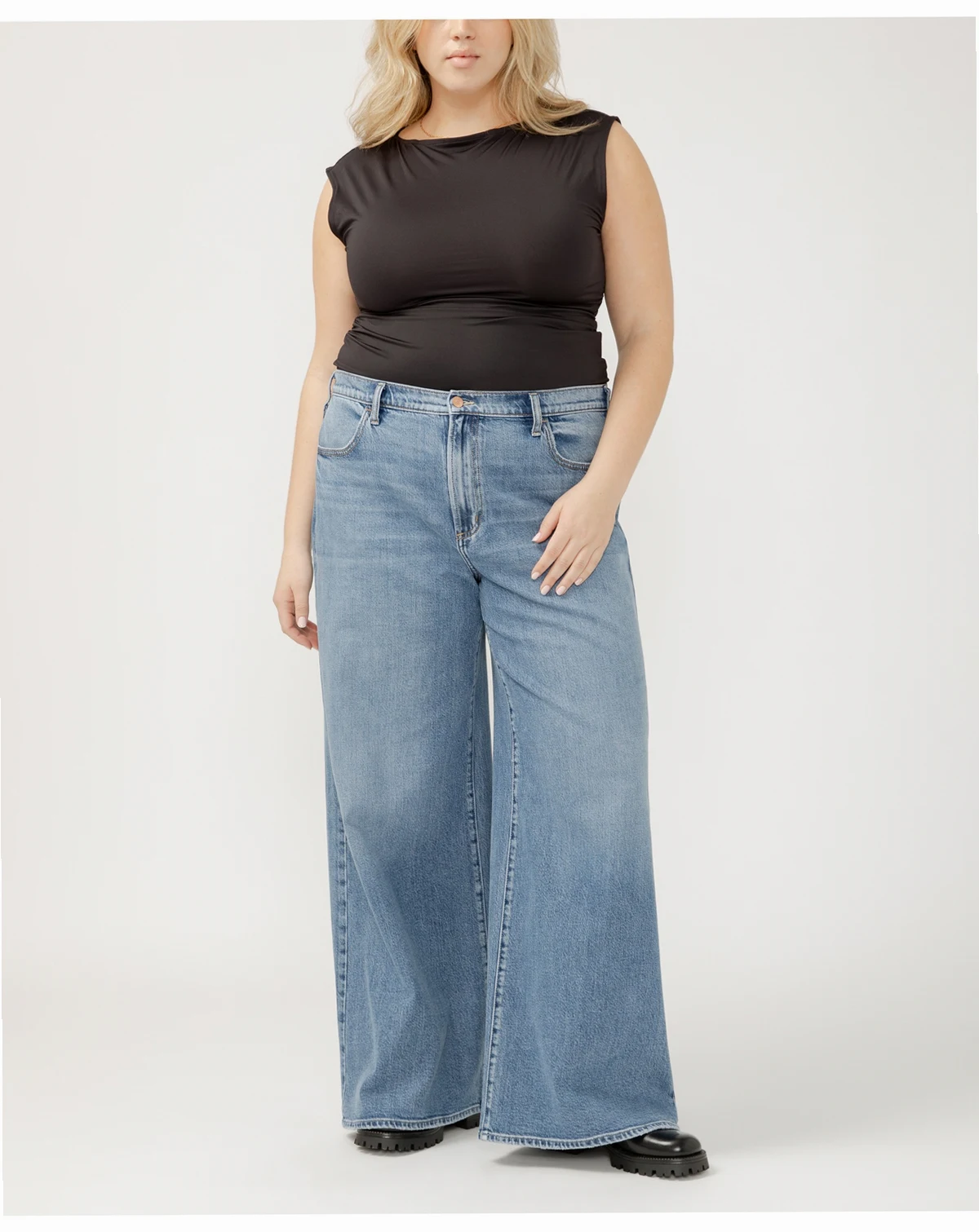 Plus Size Highly Desirable High Rise Ultra Wide Leg Jeans