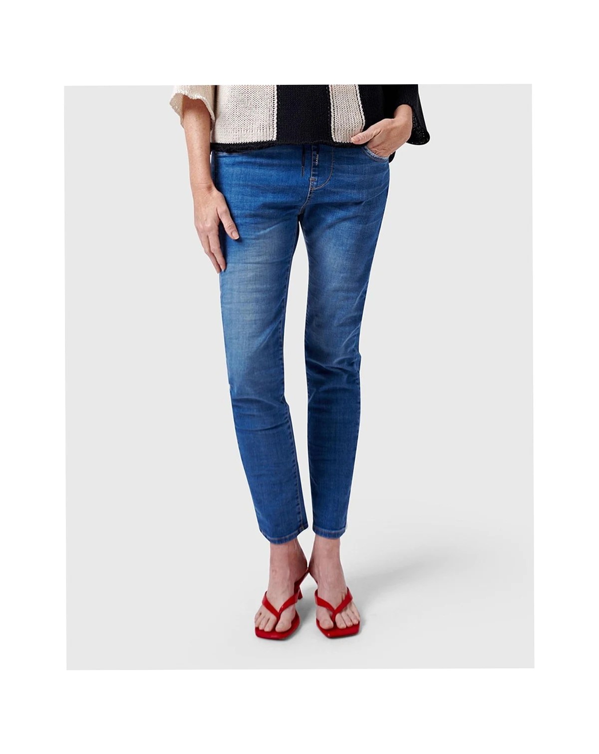 Women's Denim Iconic Stretch Jeans