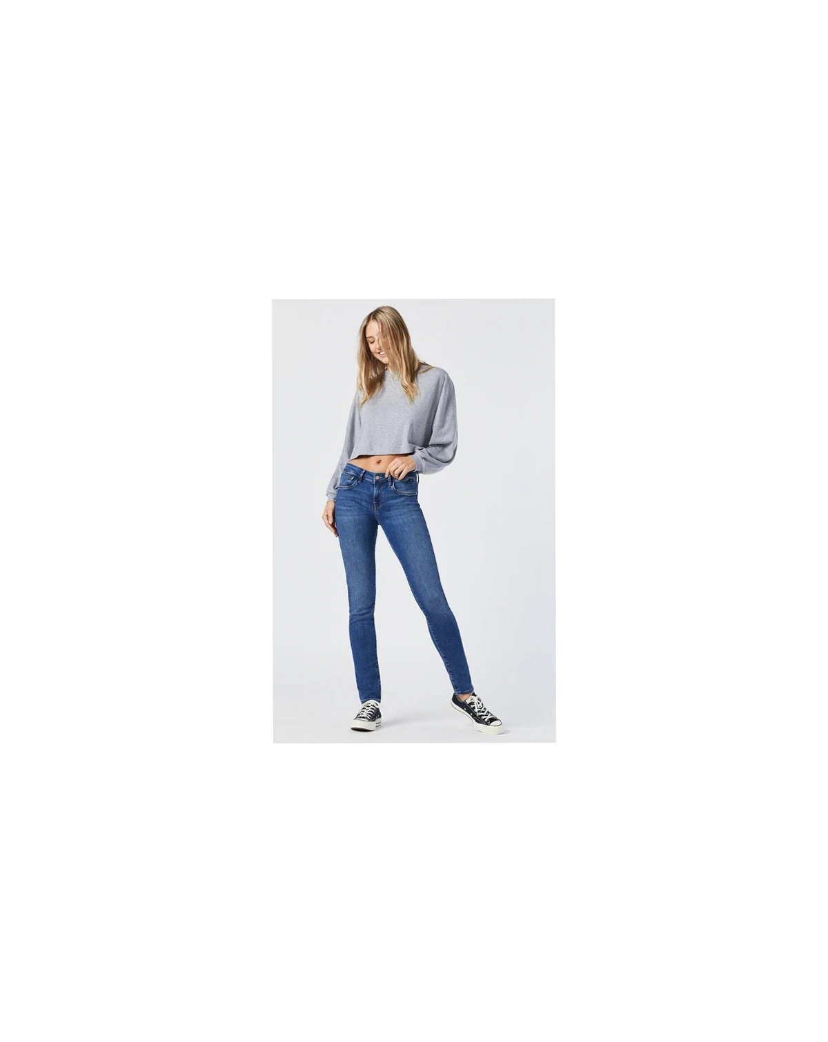Women's Alexa Mid Rise Skinny in Mid Supersoft Denim
