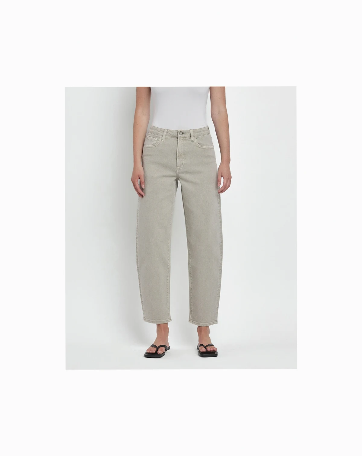 Women's Super High Rise Slim Barrel Jeans