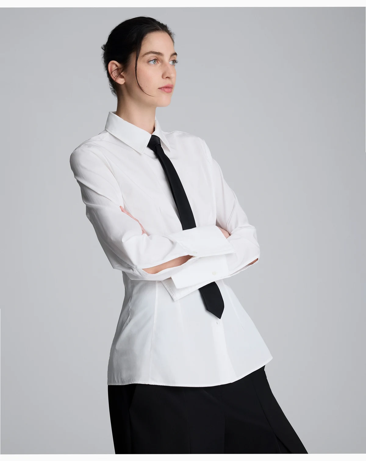 Women's Poplin Fitted Button-Down Shirt with Tie