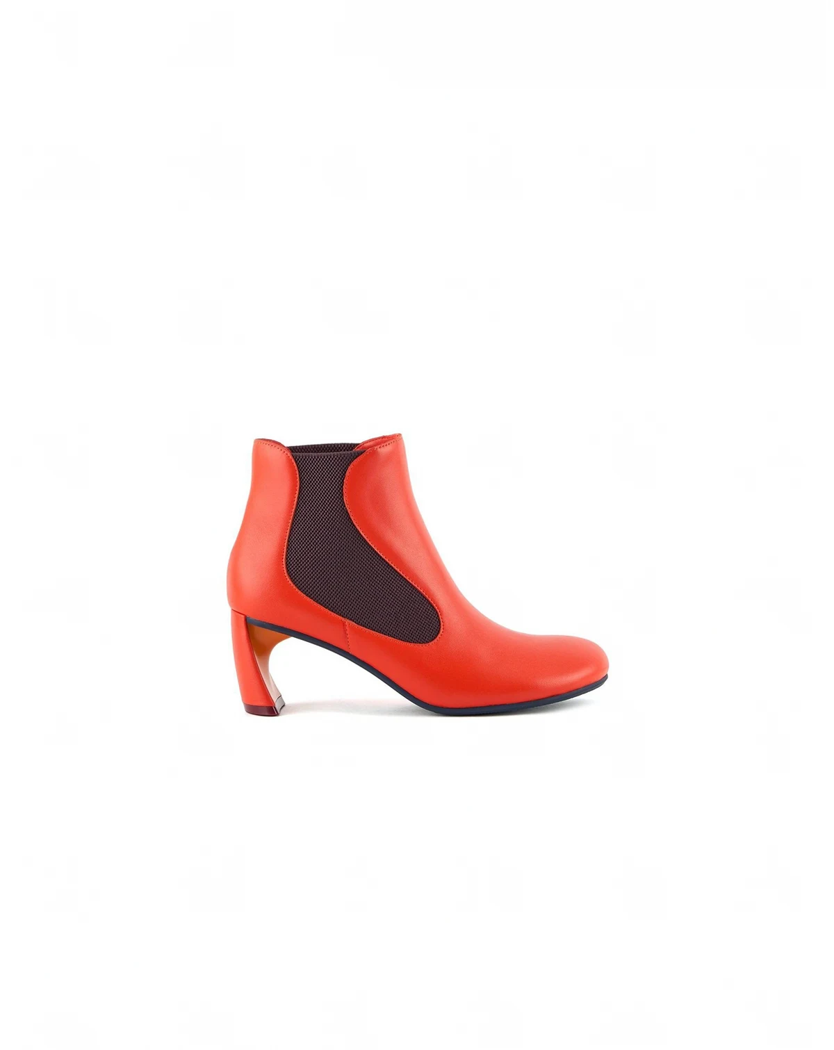 Womens Zuma Flow Mid Booties