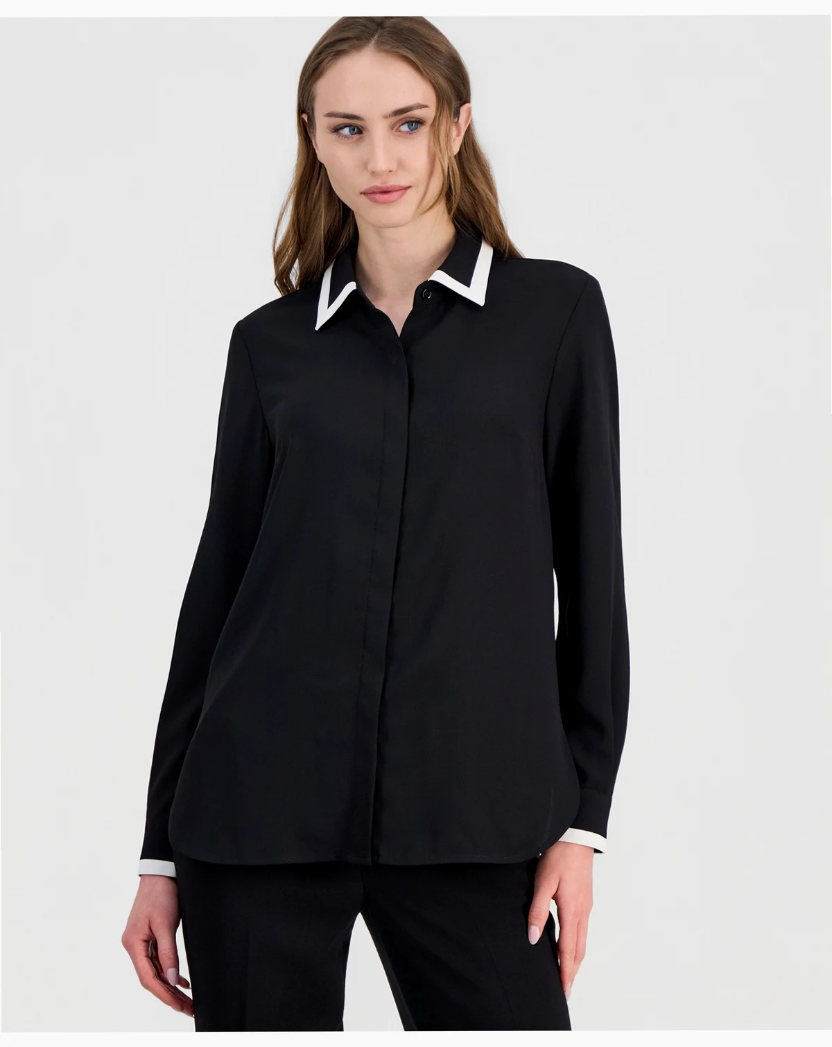 Women's Contrast-Trim Button-Front Blouse