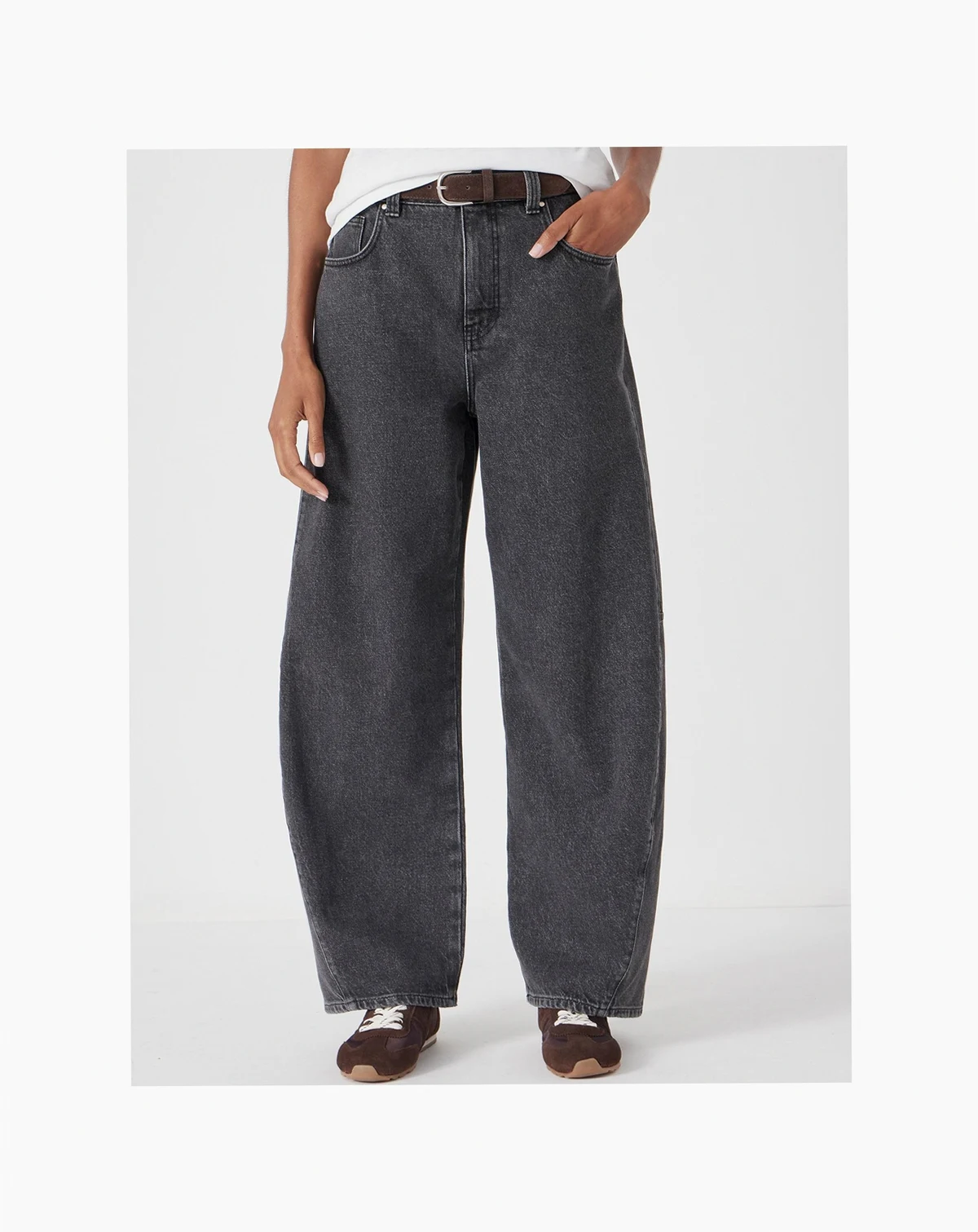 Women's Bree Horseshoe Barrel Leg Jeans