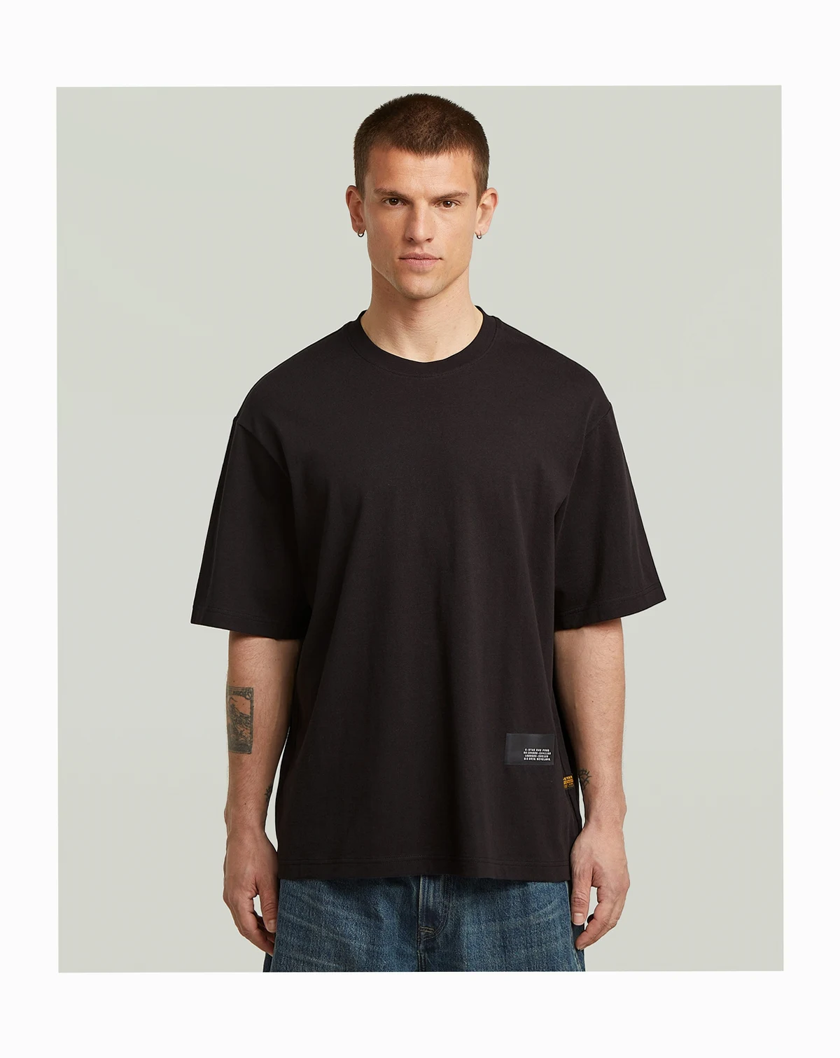 Men's Badge Boxy Crewneck Graphic T-Shirt