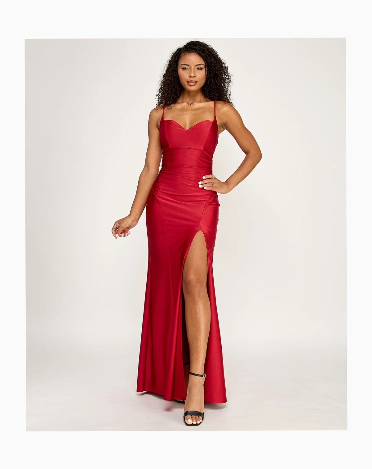 Juniors' V-Neck Front-Slit Sleeveless Gown