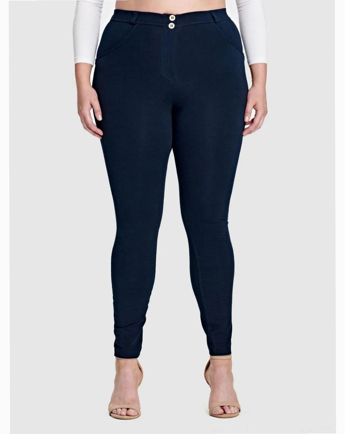 Women's Curvy High-Rise Sculpting Skinny Pants