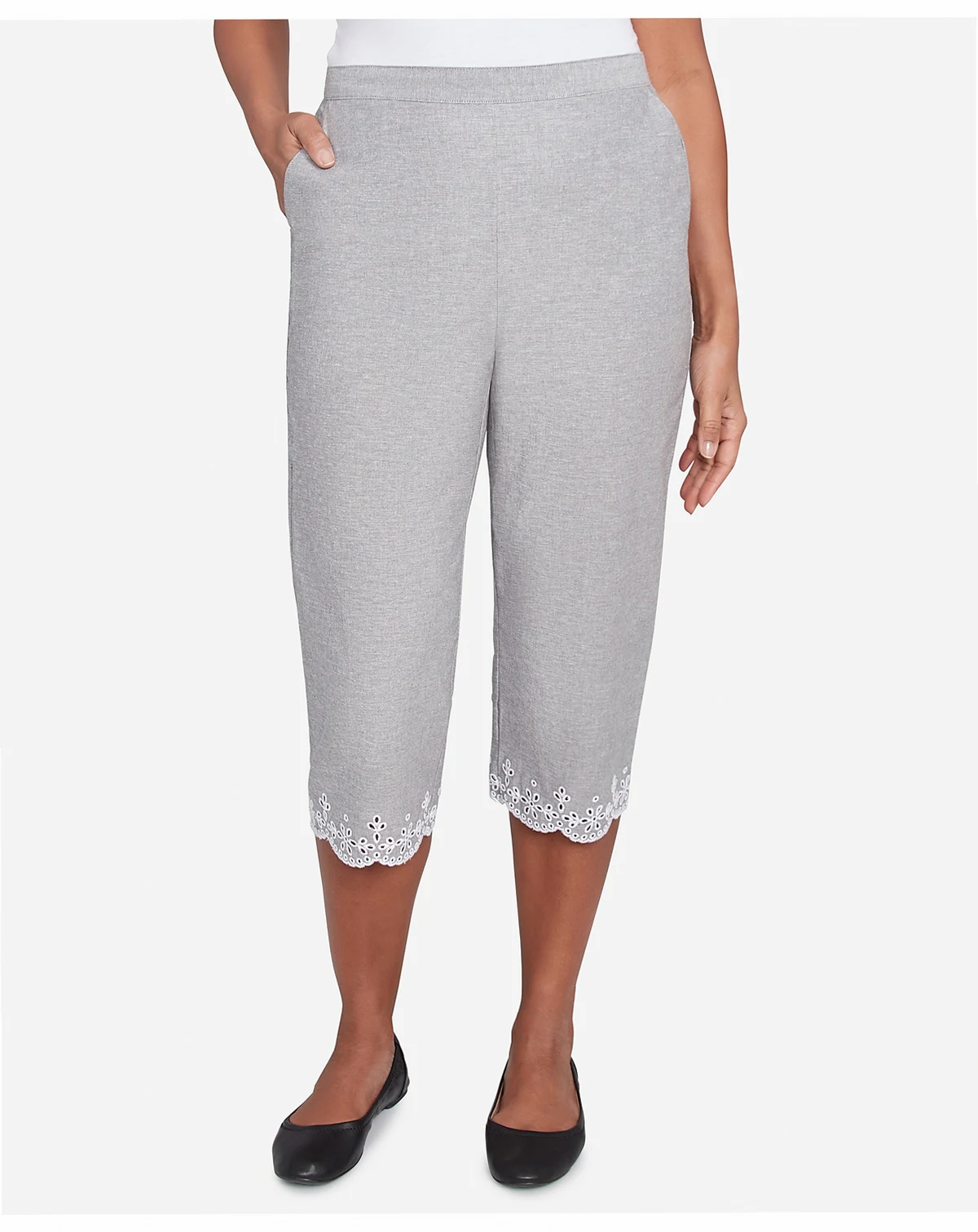 Women's Crystal Springs Eyelet Embroidered Capri Pants