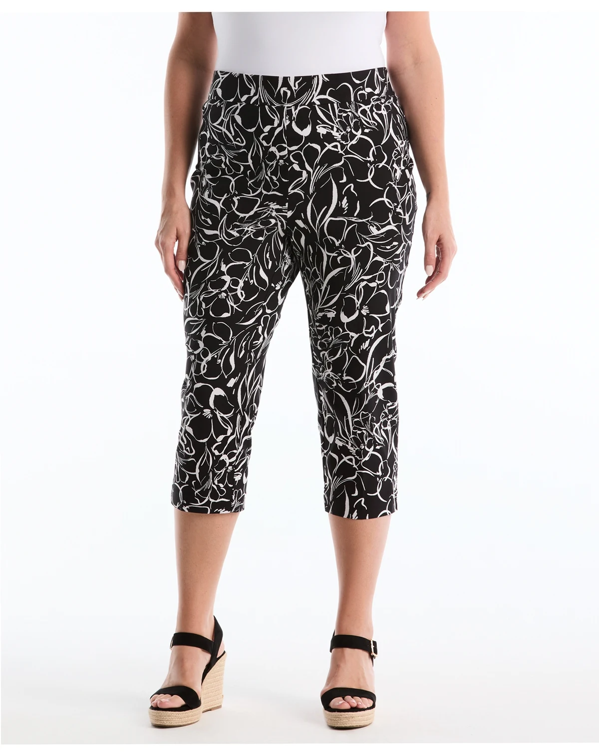 Plus Size Hibiscus Printed Pull-On Capri Pants