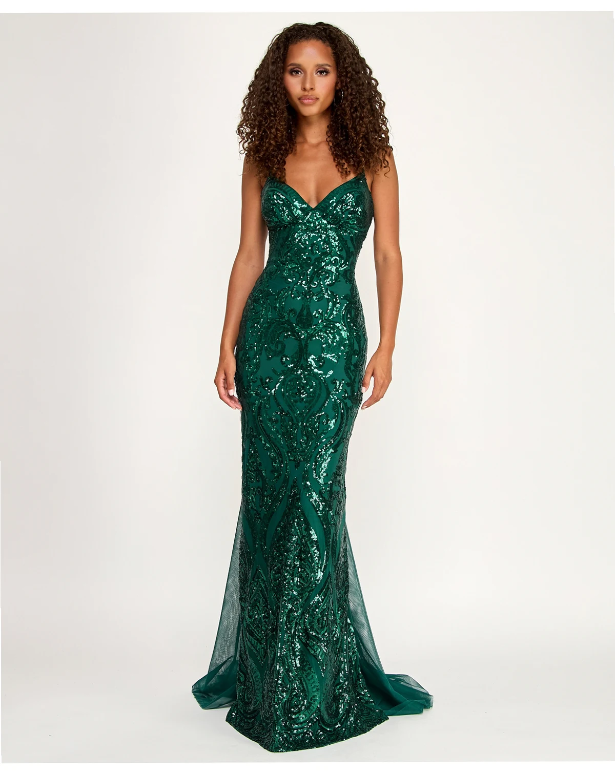Juniors' Sequin-Pattern Floor-Sweeping Gown