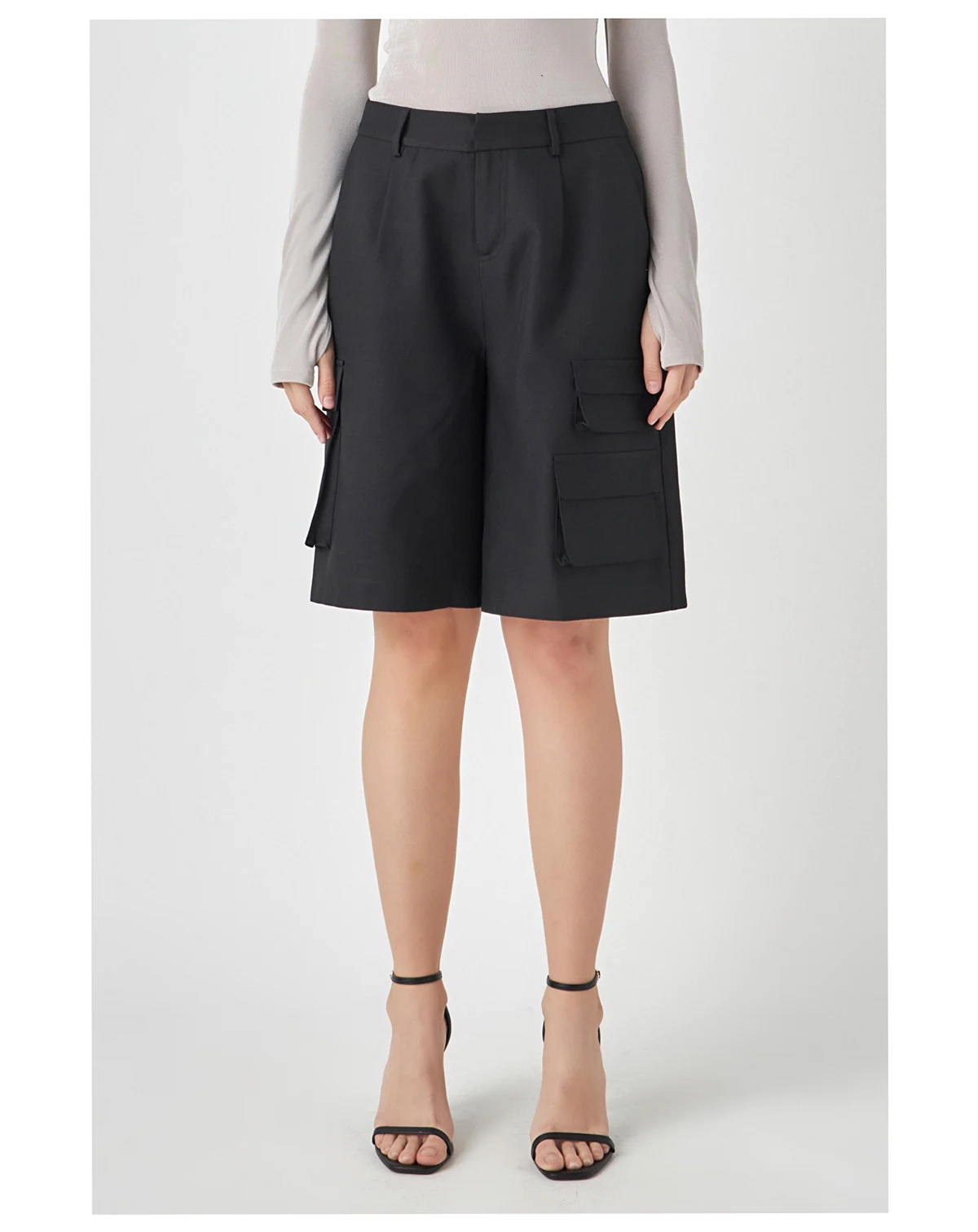 Women's Wide Cargo Shorts