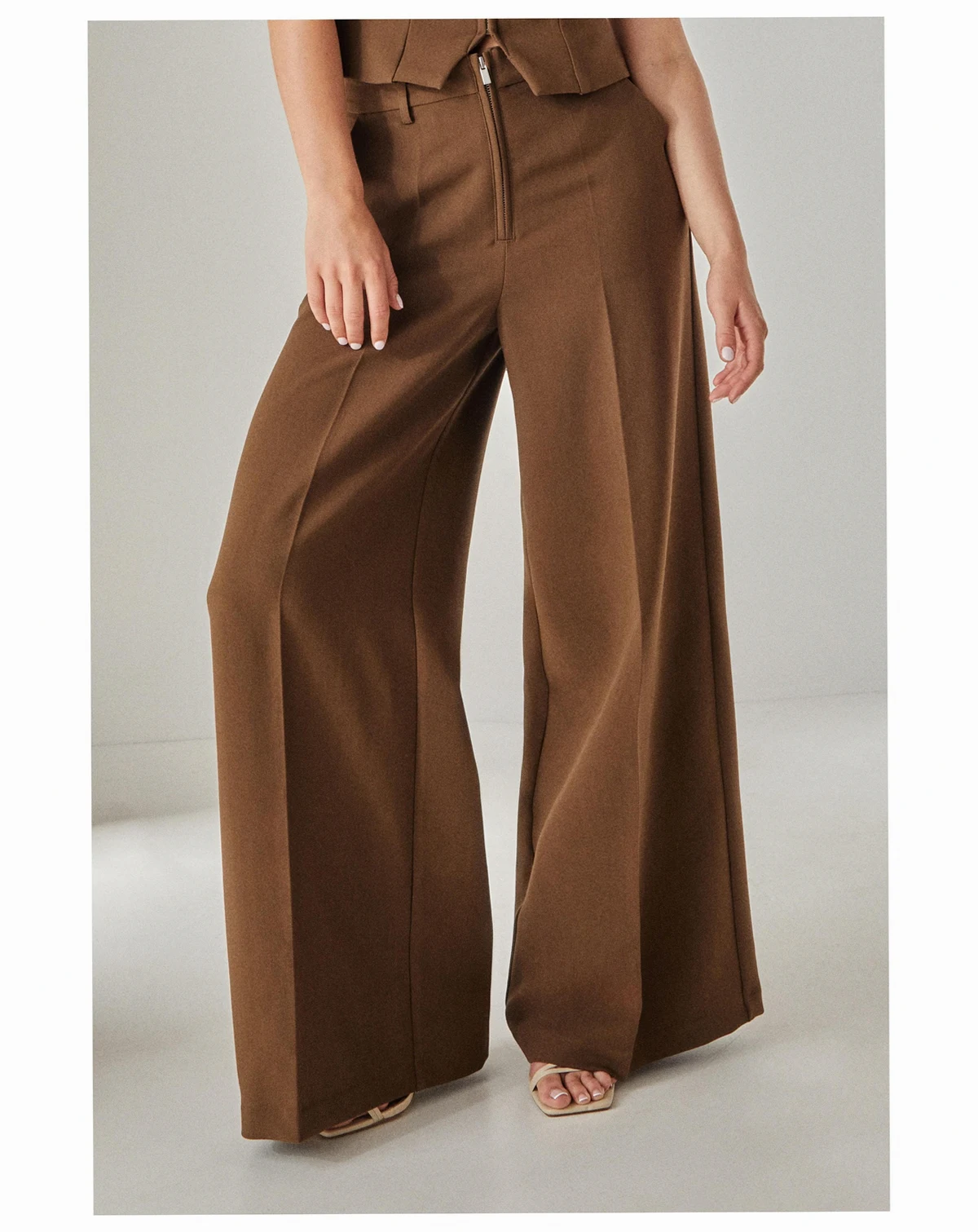 Women's Tailored Zip Front Wide Leg Pants