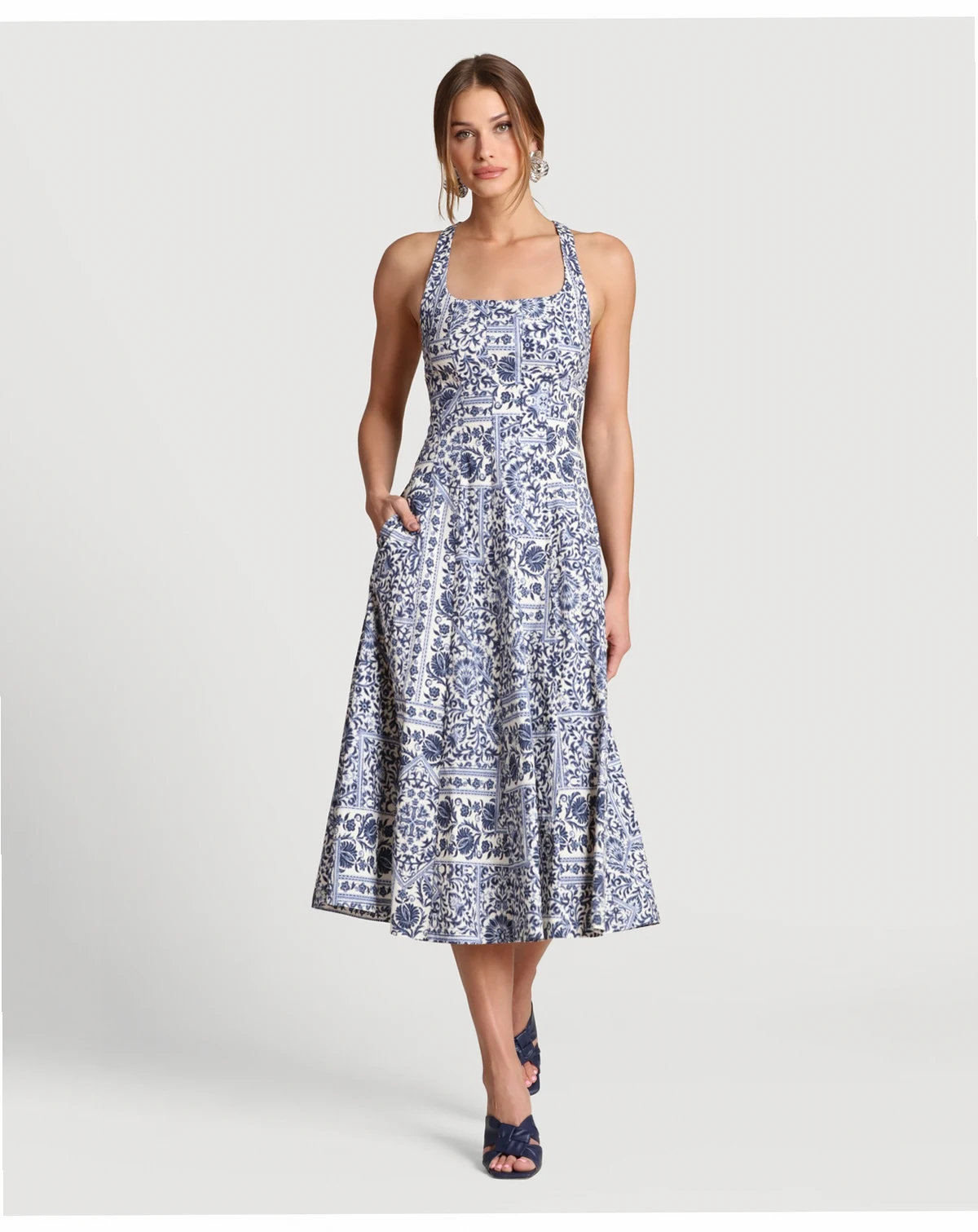 Women's Scoop Neck Midi Dress