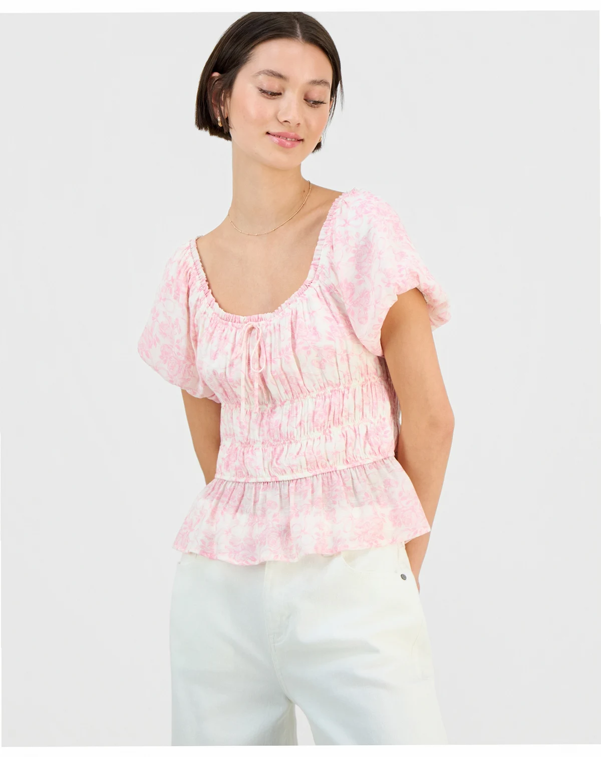 Juniors' Floral Print Short Sleeve Woven Top