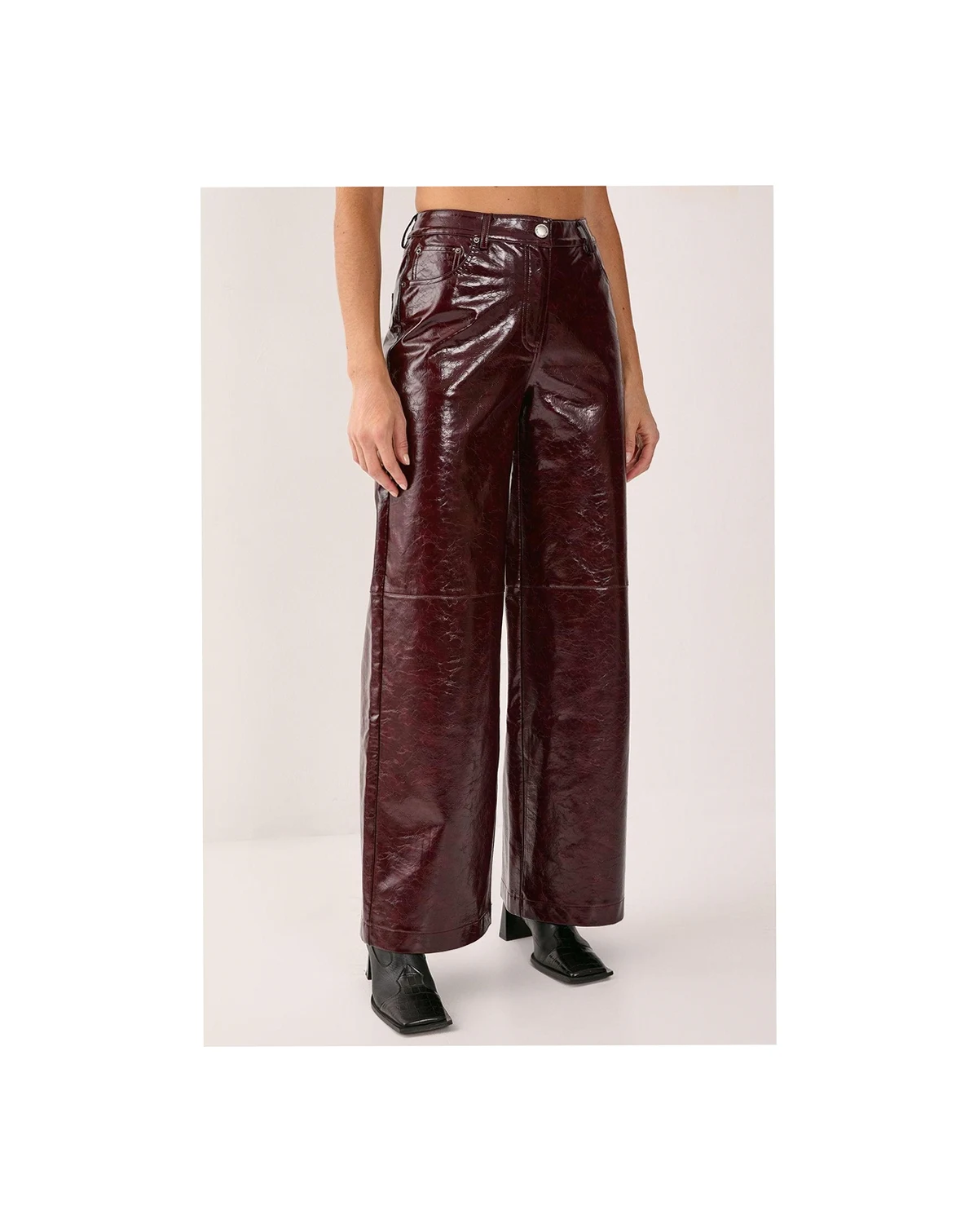 Women's High Shine Faux Leather Slouch Pant