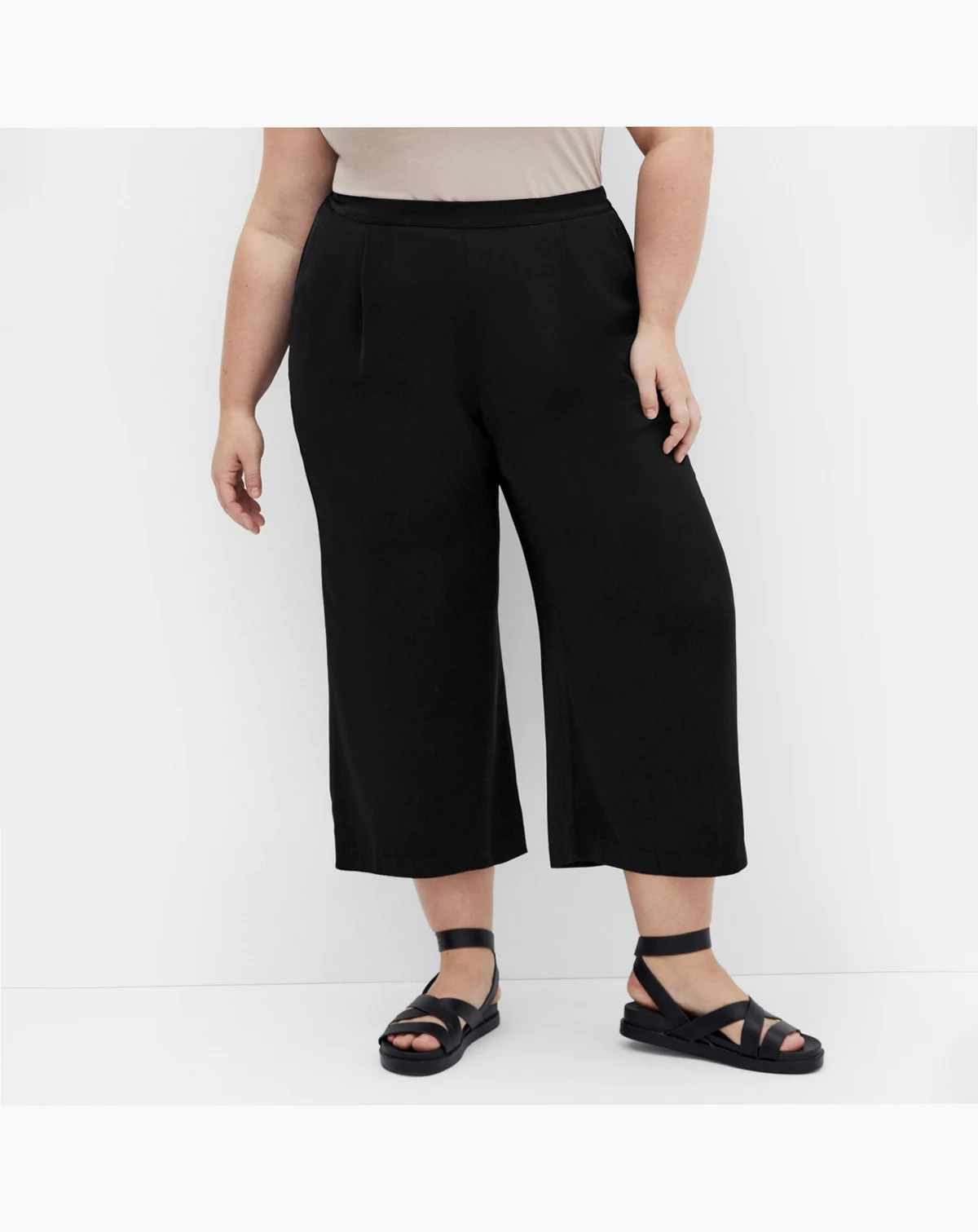 Plus Size Brigitta Crop Pant