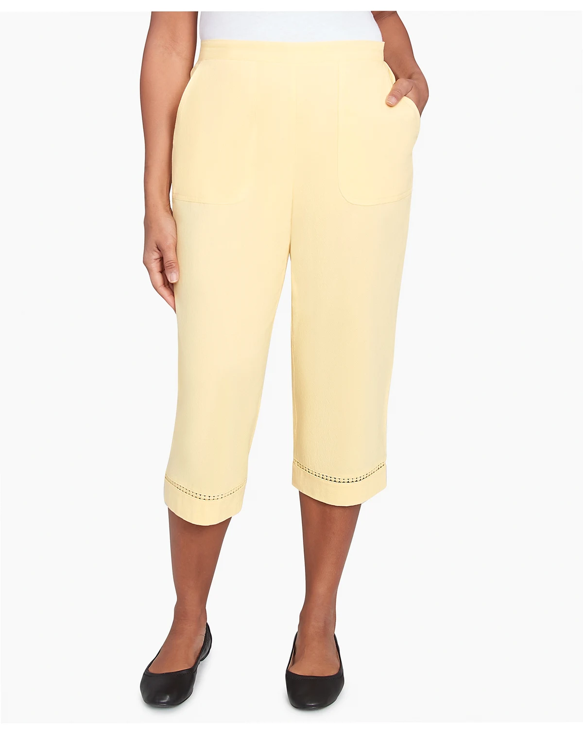 Rise & Shine Lace Dotted Trim Capri