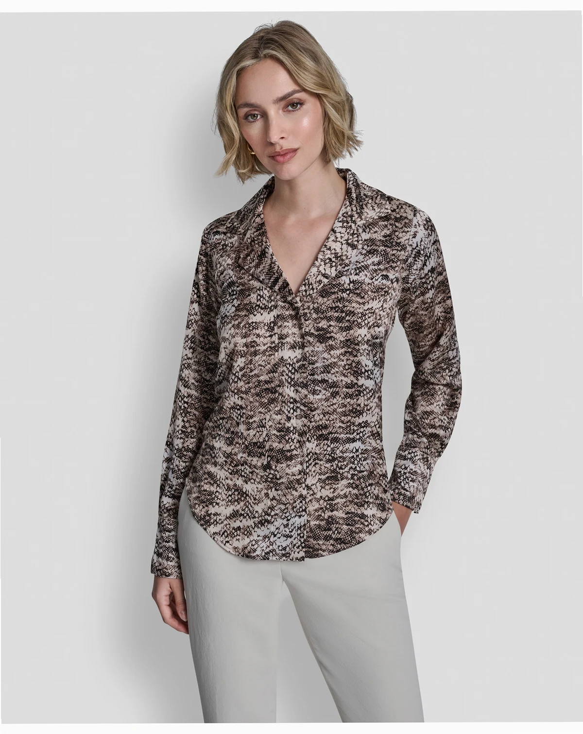Women's Collared Button-Up Blouse