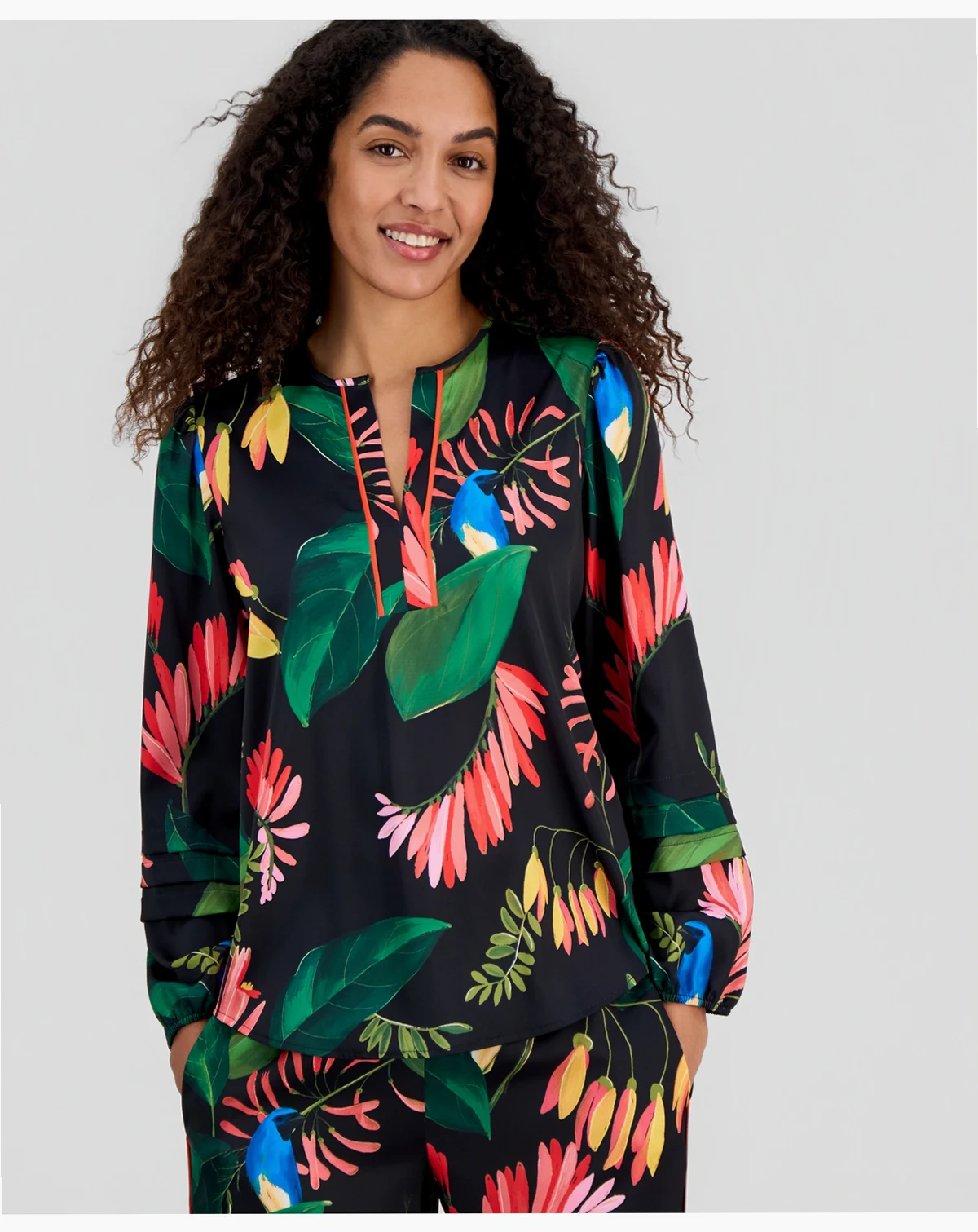 Women's Floral-Print Split-Neck Piping Blouse